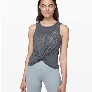 Lululemon breeze through twist tank